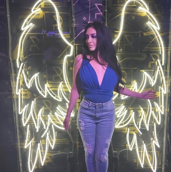 Meet your Posher, Alicia 💗💕💗 - Picture 16 of 16